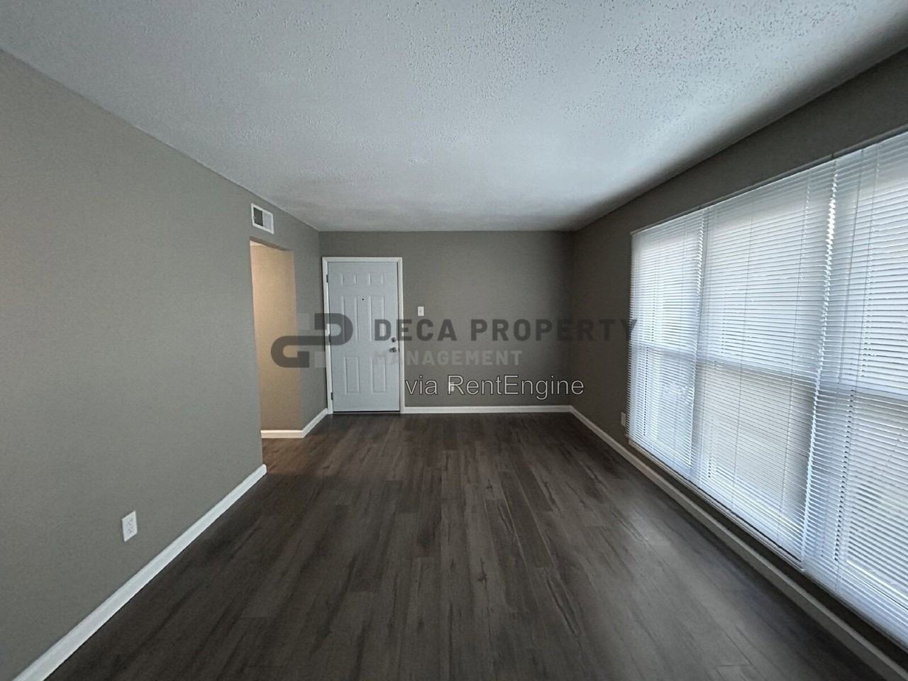 10105 Squire Meadows Dr #B - Photo 5 of 12