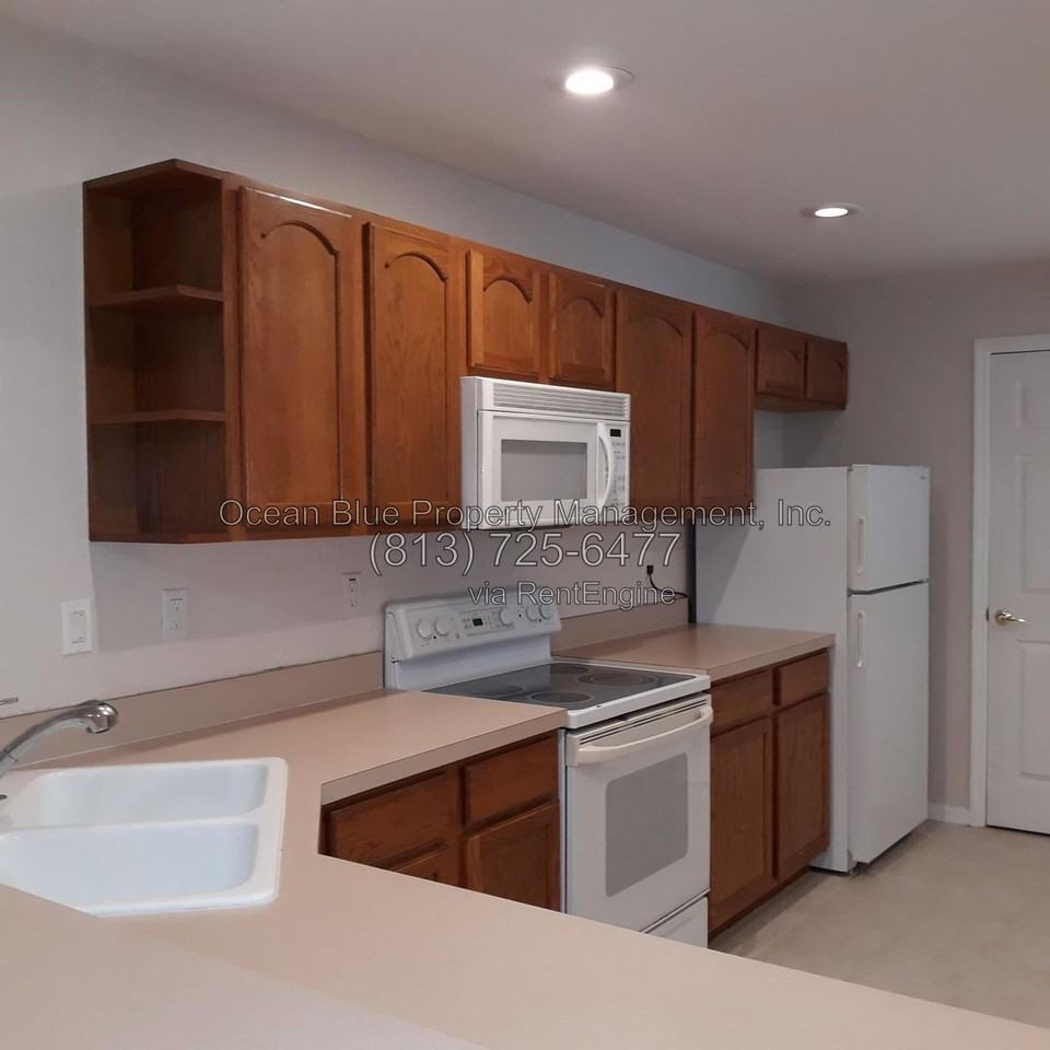 1837 Hammocks Ave - Photo 2 of 24