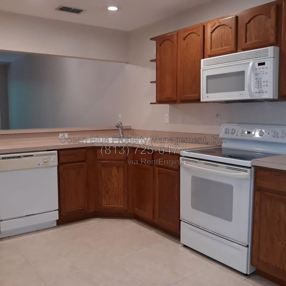 1837 Hammocks Ave - Photo 3 of 24