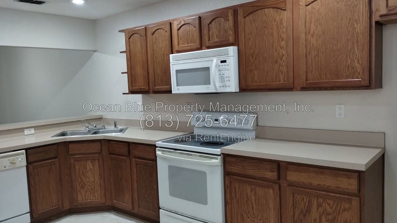1837 Hammocks Ave - Photo 5 of 24