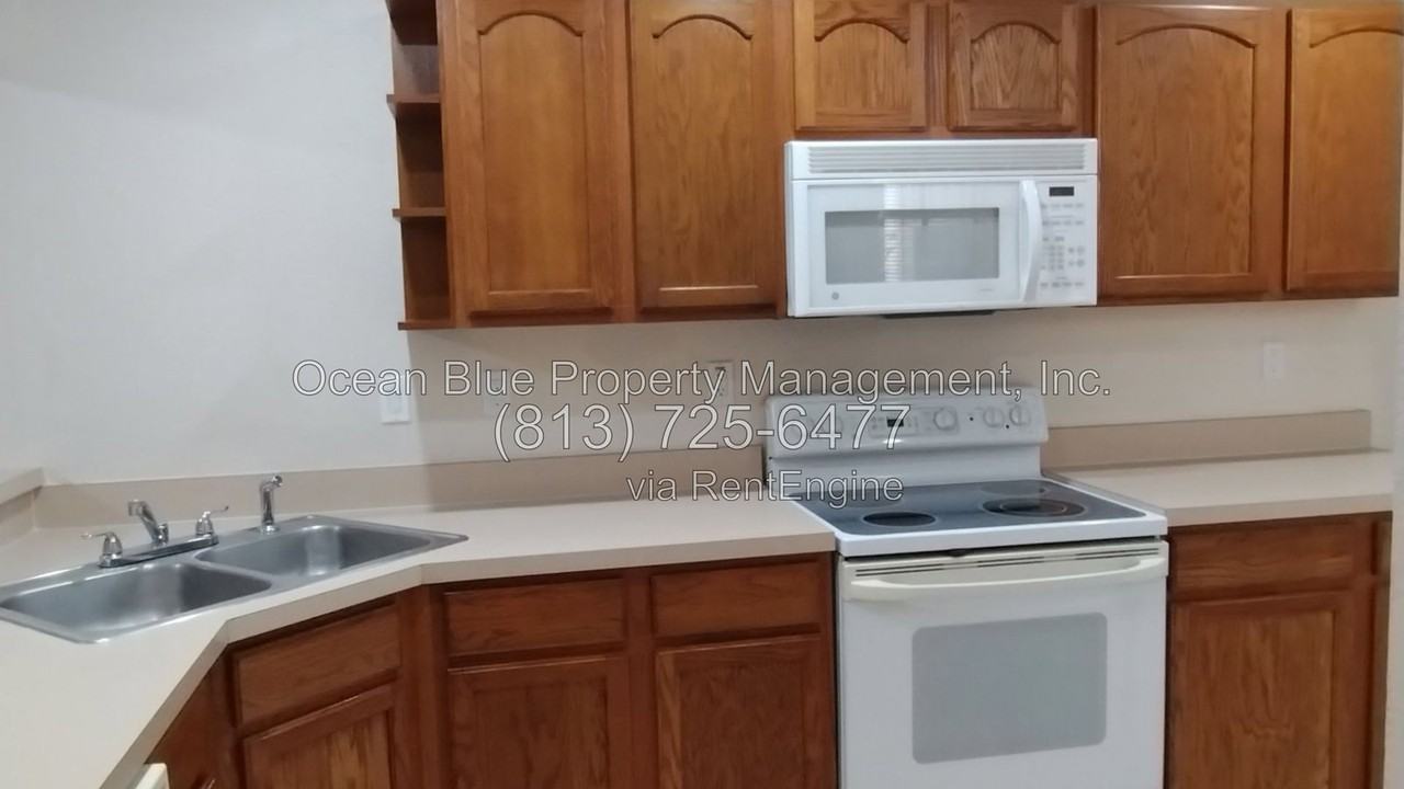 1837 Hammocks Ave - Photo 6 of 24