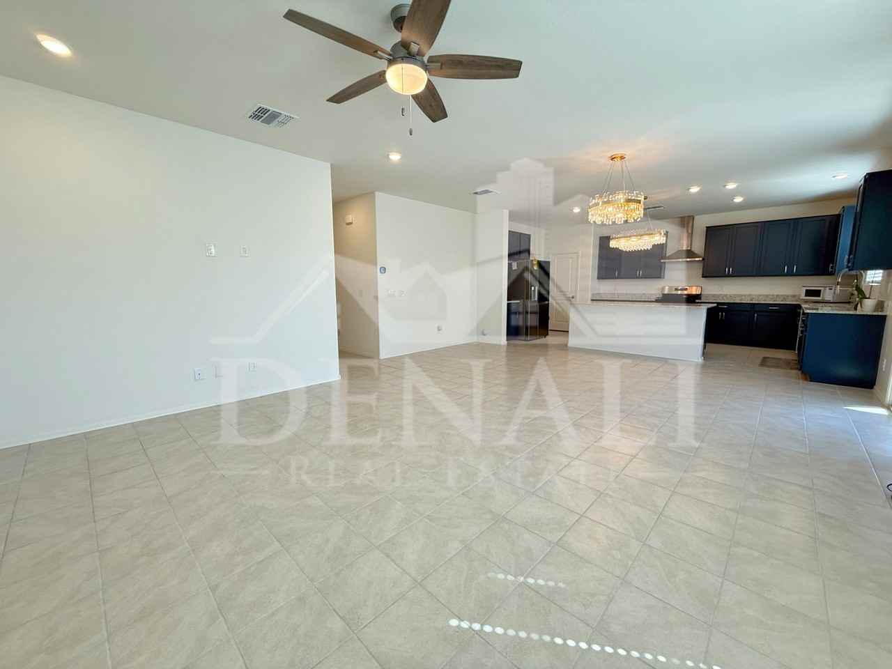 17153 W Blue Sky Dr - Photo 6 of 29