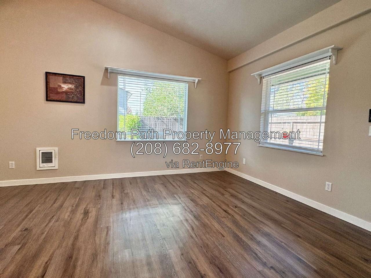 3195 N 13th St - Photo 3 of 18