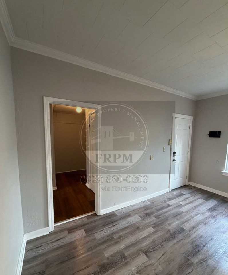 55 Tecumseh St #1S - Photo 7 of 18