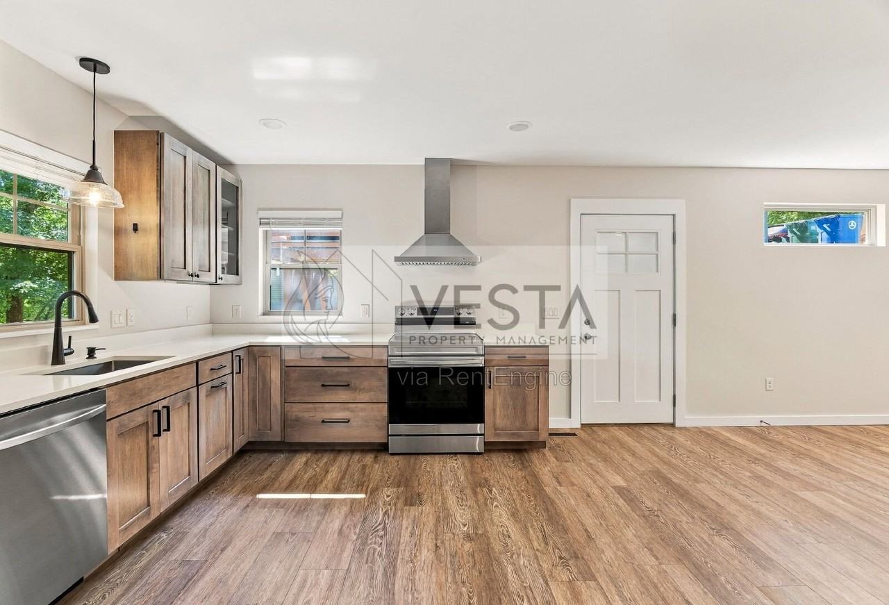 149 Laurel Loop #B - Photo 7 of 21