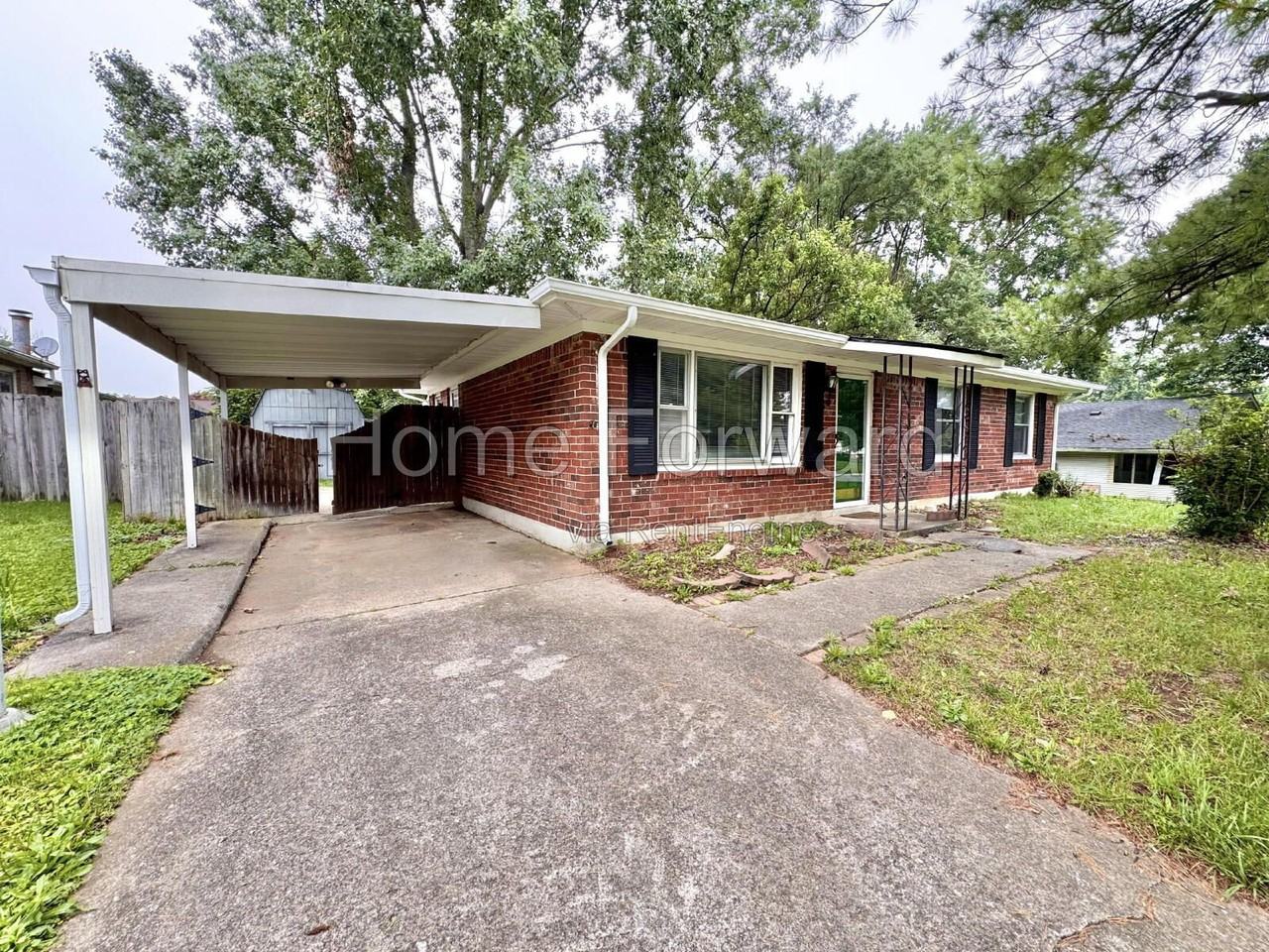 227 Delaware Dr - Photo 2 of 17