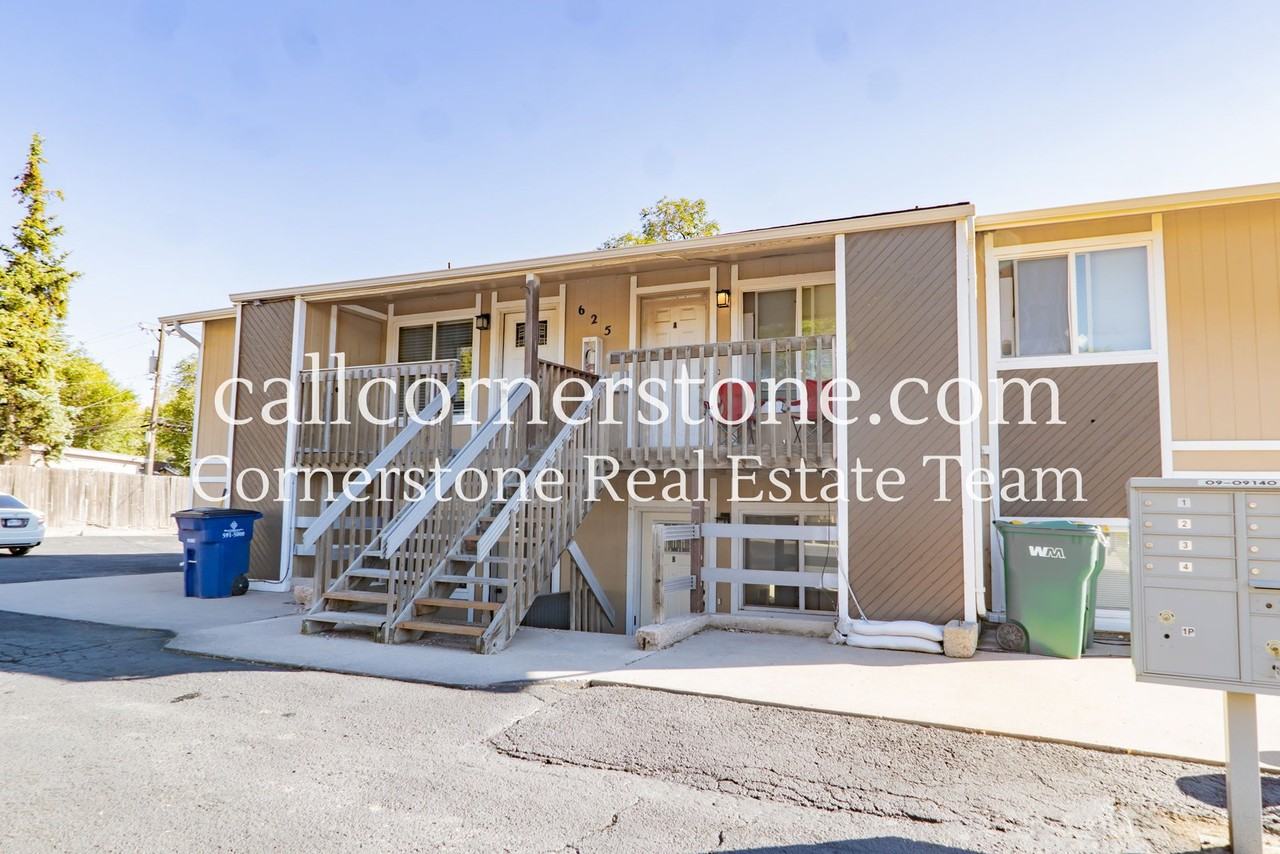 625 Yuma St - Photo 3 of 15