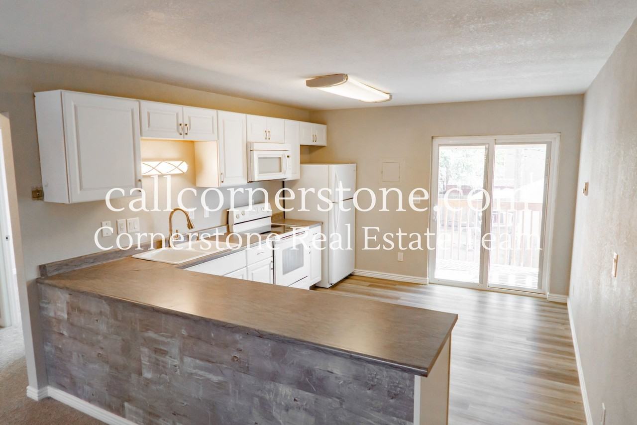 625 Yuma St - Photo 7 of 15