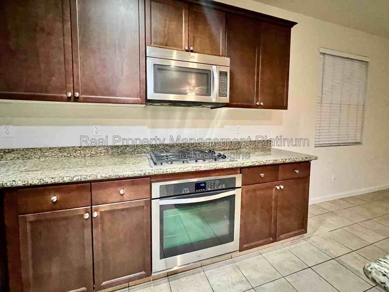 5585 E Edna Ave - Photo 5 of 15