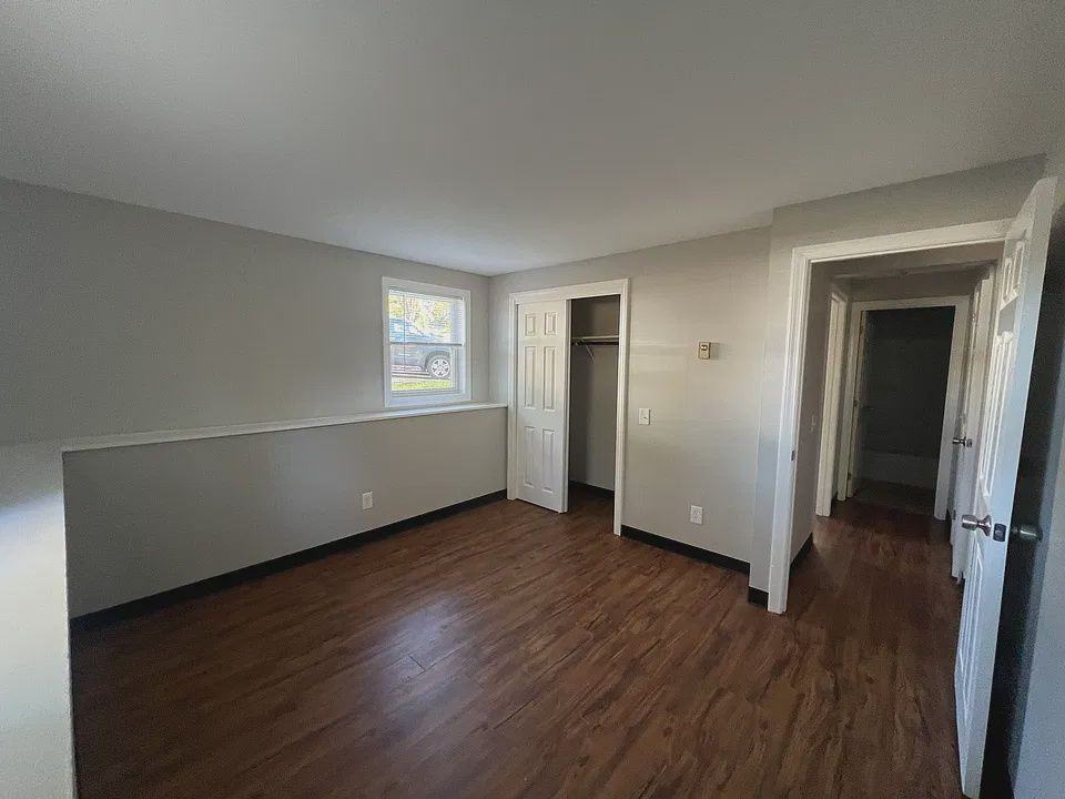 14 Renarl Ave #2 - Photo 4 of 6