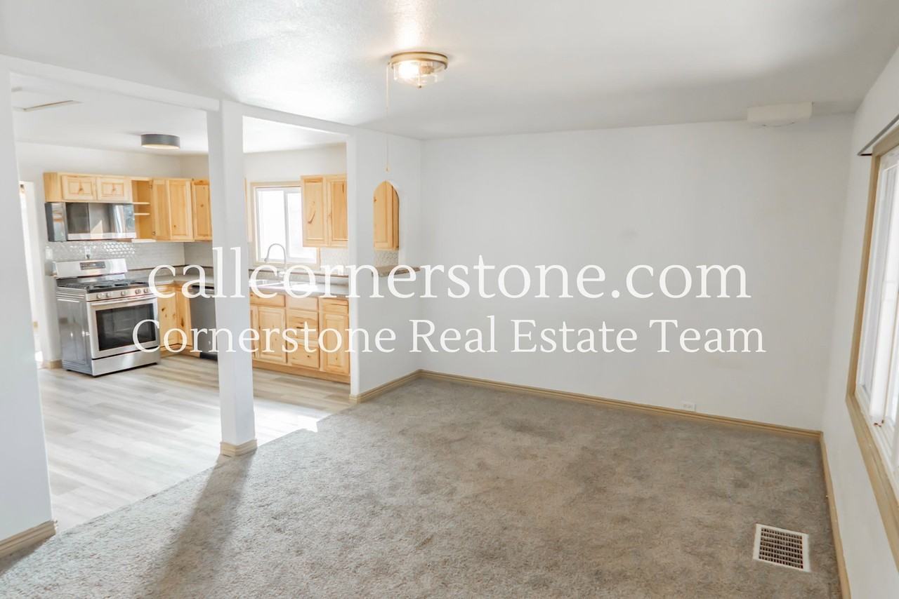 1311 Rockwood Ave - Photo 7 of 26