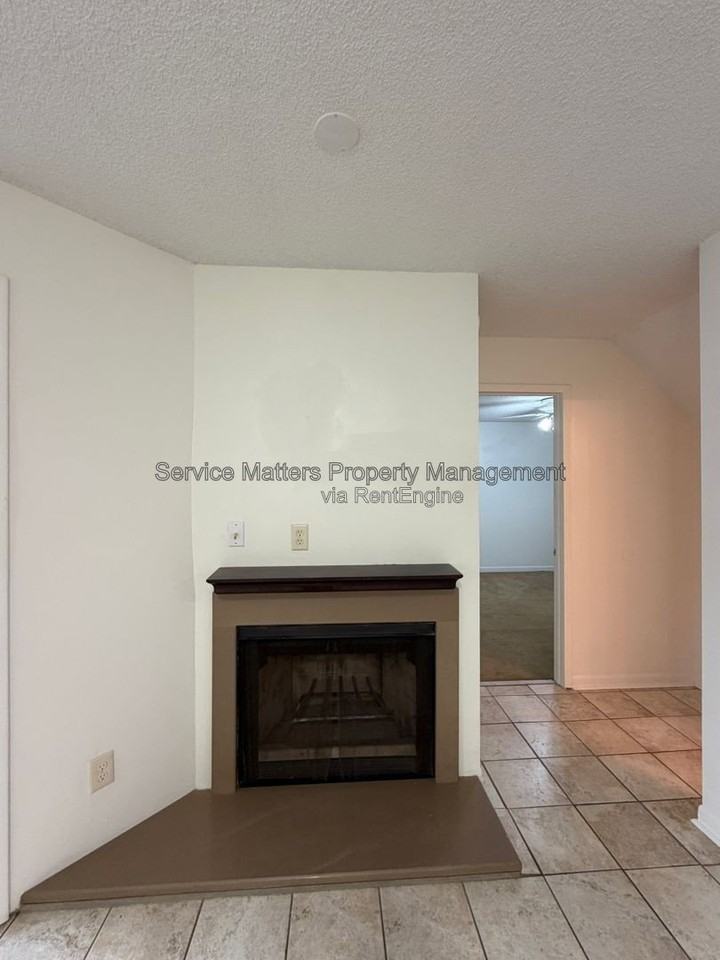 7150 Plantation Rd #413 - Photo 6 of 24