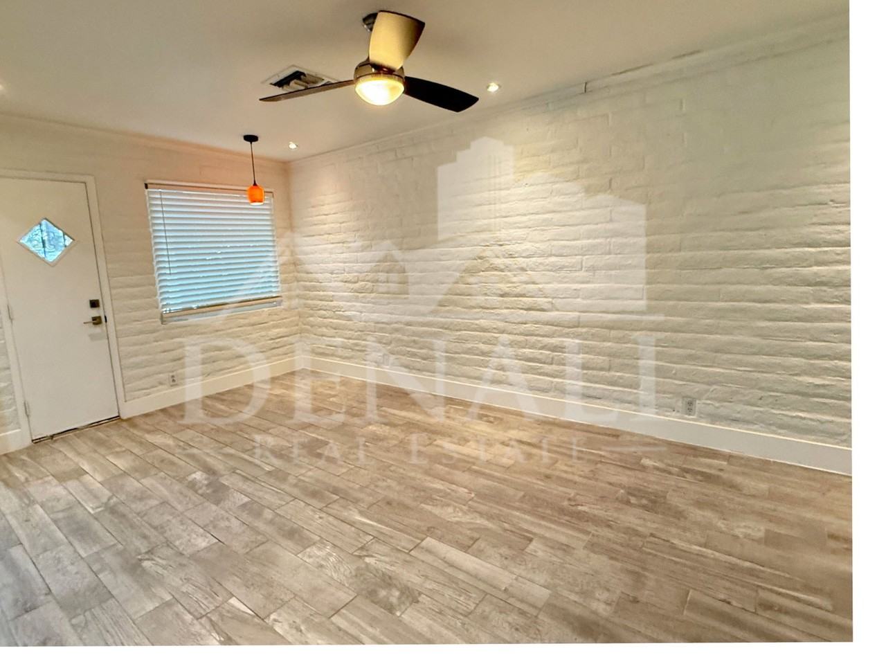 1116 E Fern Dr N - Photo 7 of 29