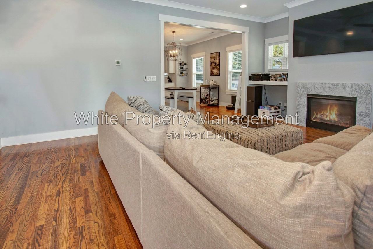 1416 Parkwood Ave - Photo 4 of 22