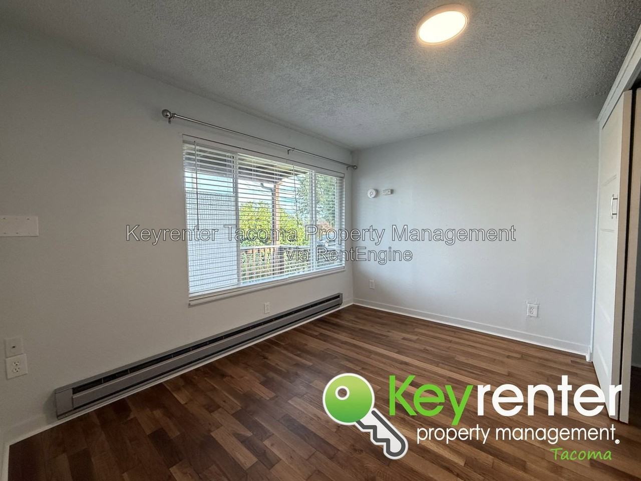 5414 Mcdacer Ave - Photo 7 of 23
