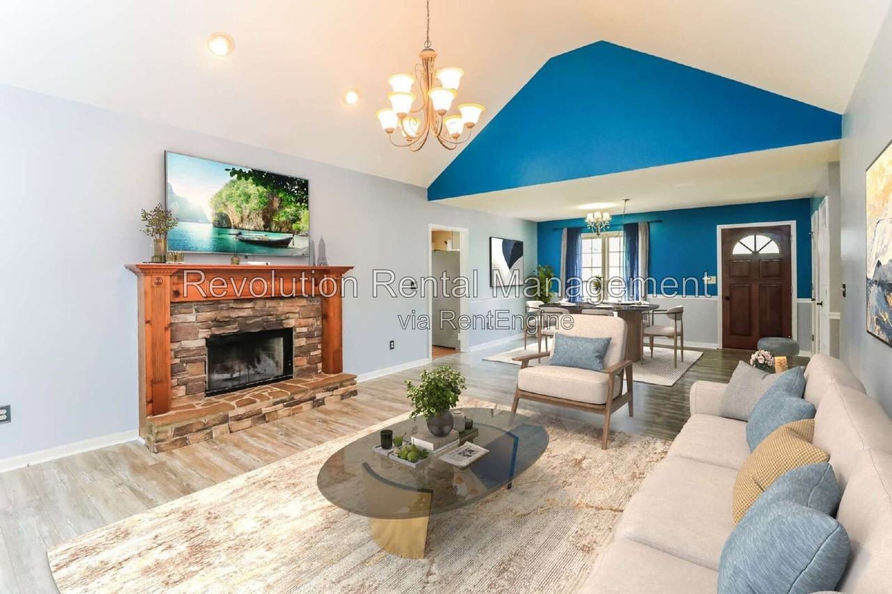 208 Wellington Walk - Photo 6 of 43