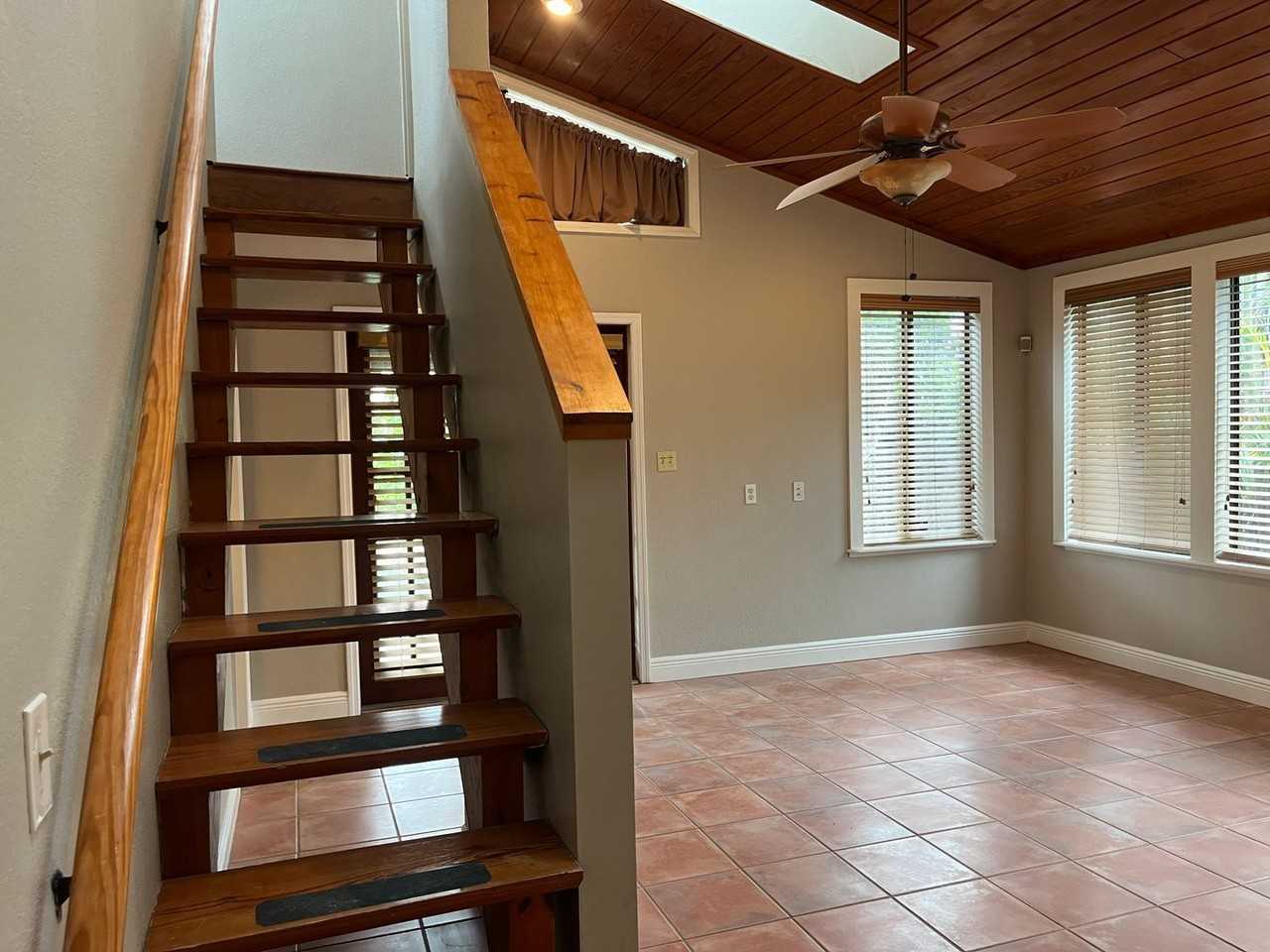 421 E Miller St - Photo 5 of 31