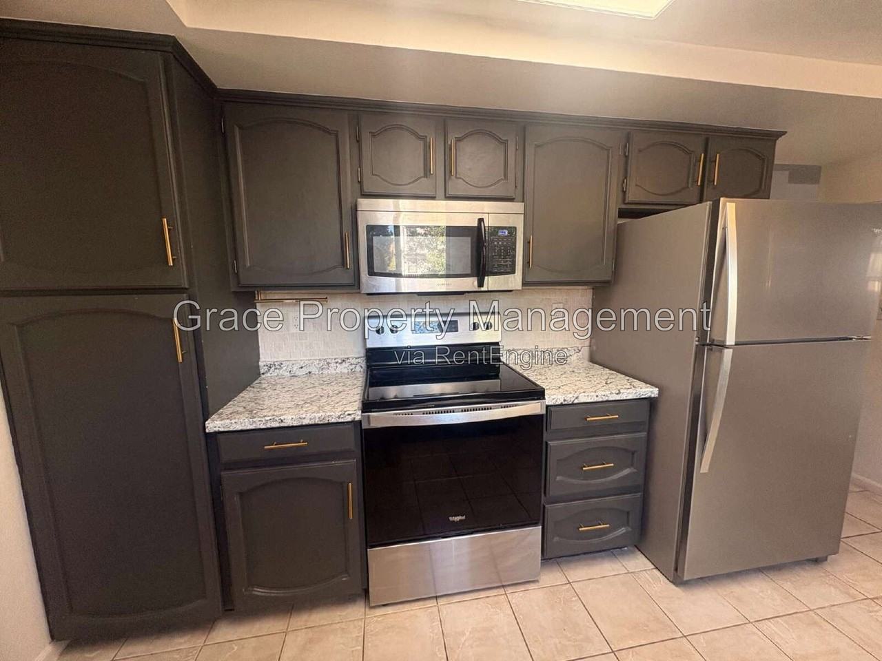 5026 S Evanston St - Photo 3 of 13