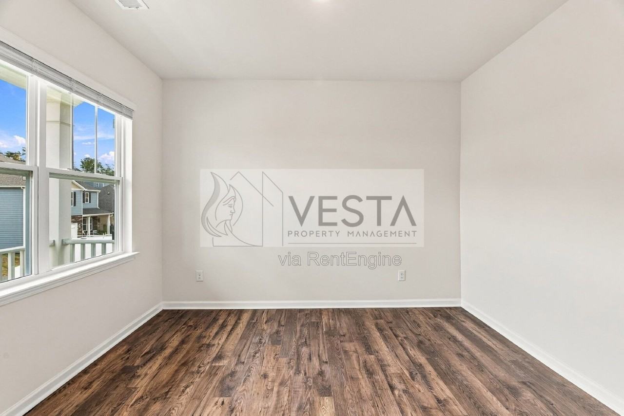 827 Adelston Ln - Photo 5 of 42