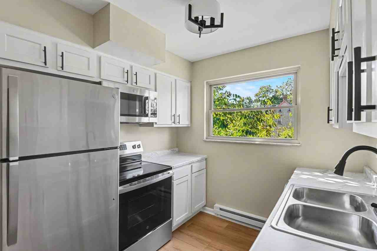2246 Kipling Ave #3 - Photo 7 of 12