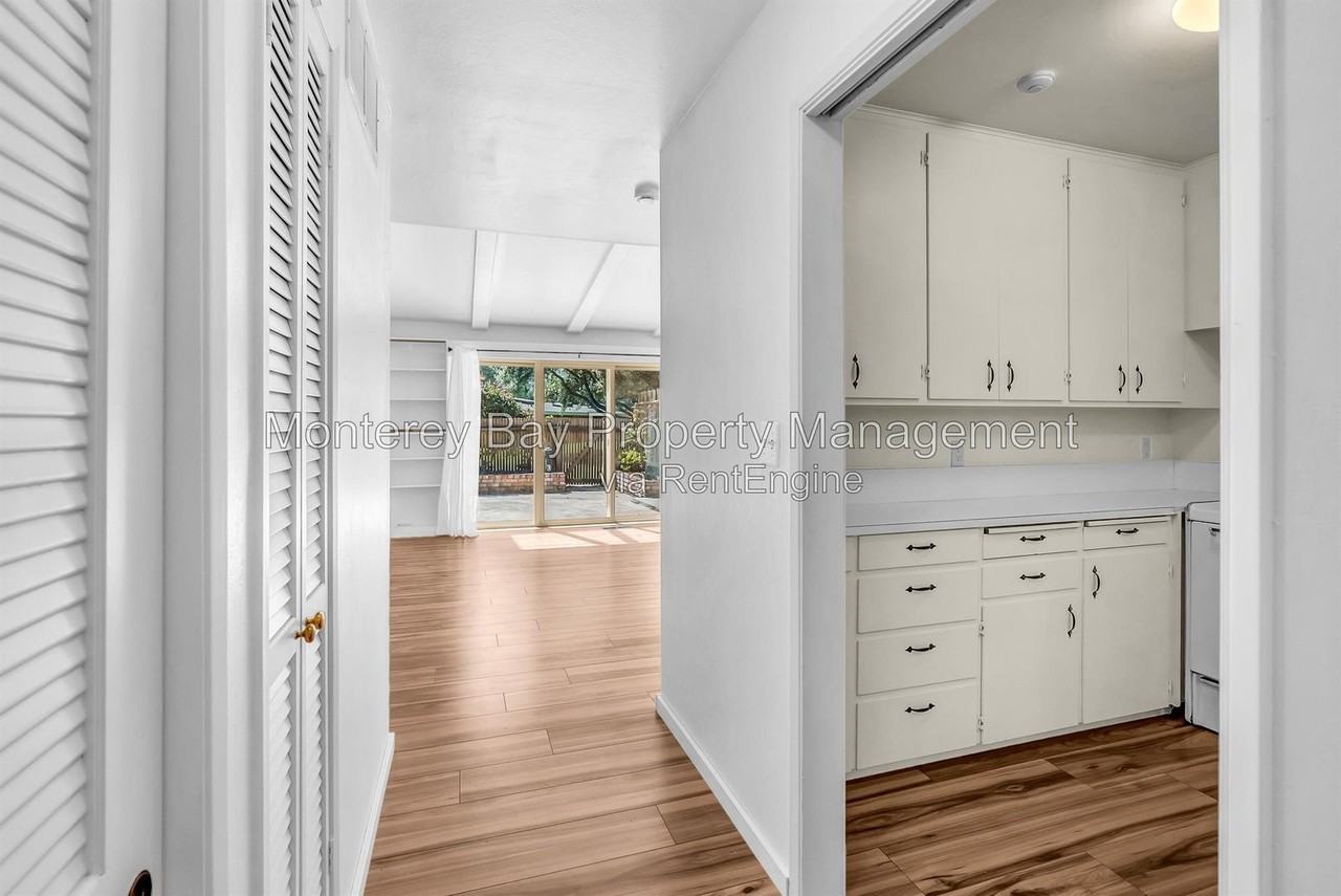127 Hacienda Carmel - Photo 2 of 25