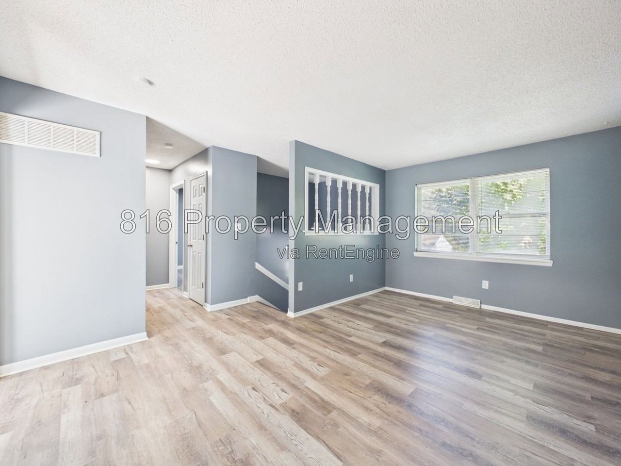 1410 S Franklin Ave - Photo 3 of 31
