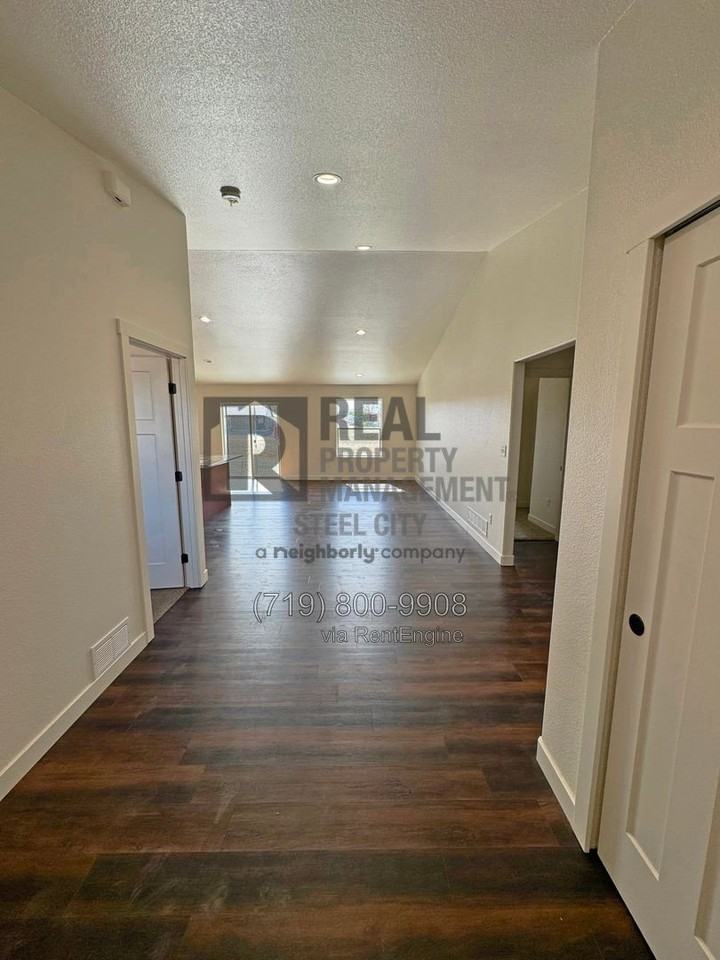 760 S Watermelon Dr - Photo 2 of 20