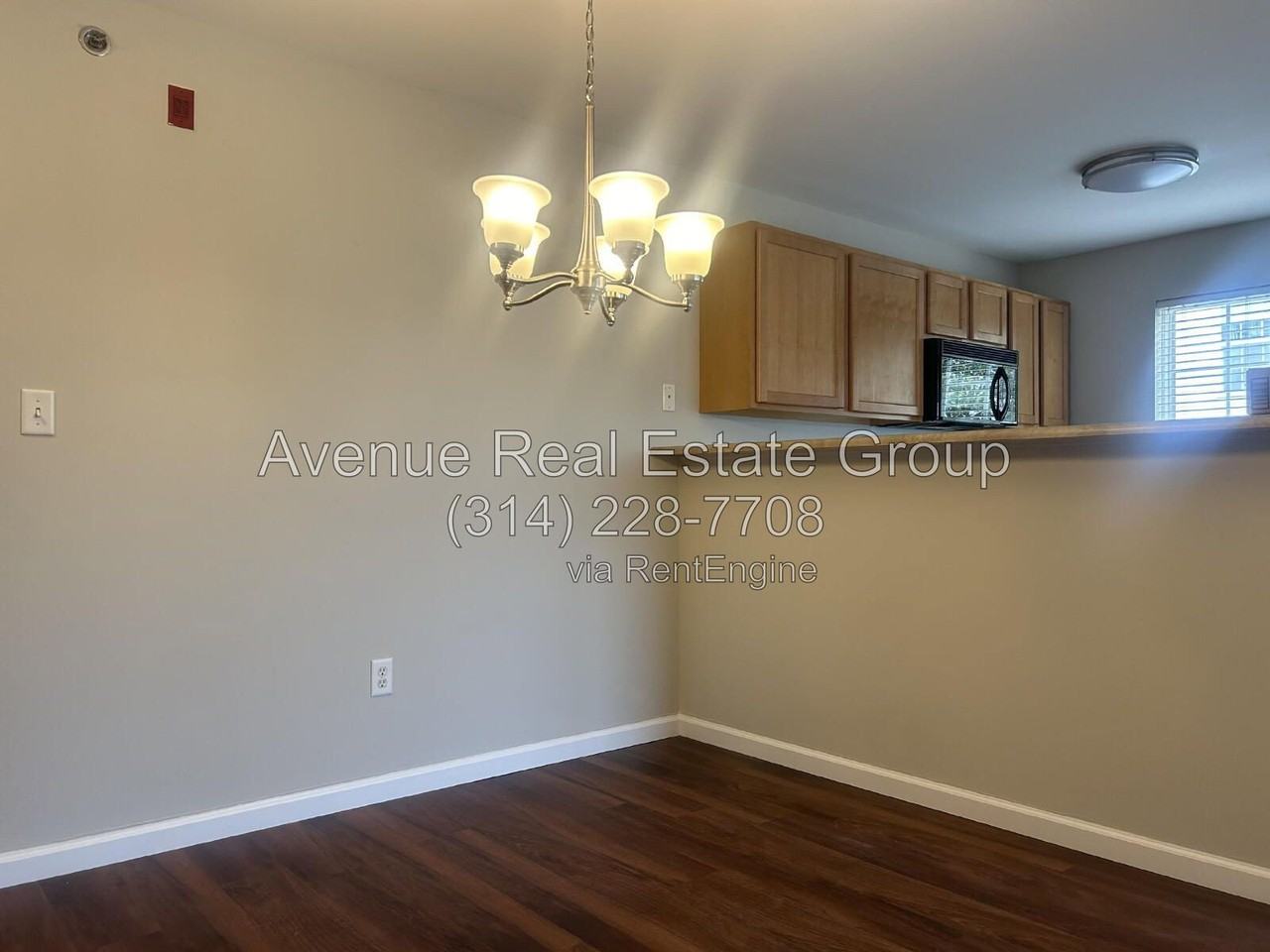 5200 Spring Creek Ln - Photo 4 of 12