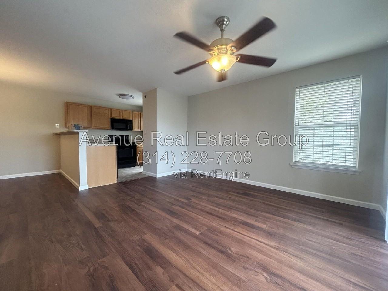 5200 Spring Creek Ln - Photo 5 of 12