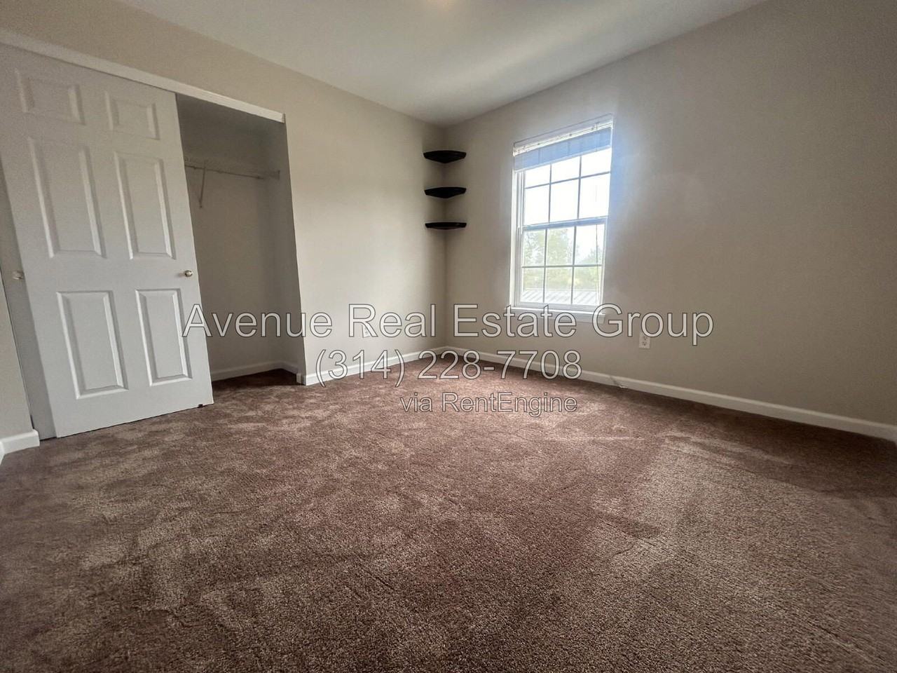 5200 Spring Creek Ln - Photo 7 of 12