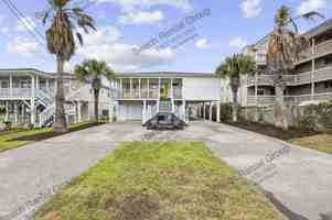 featured image of 210 60th Ave N