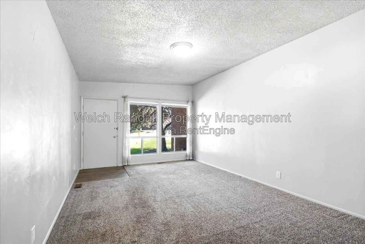 4137 Madison Ave - Photo 4 of 21