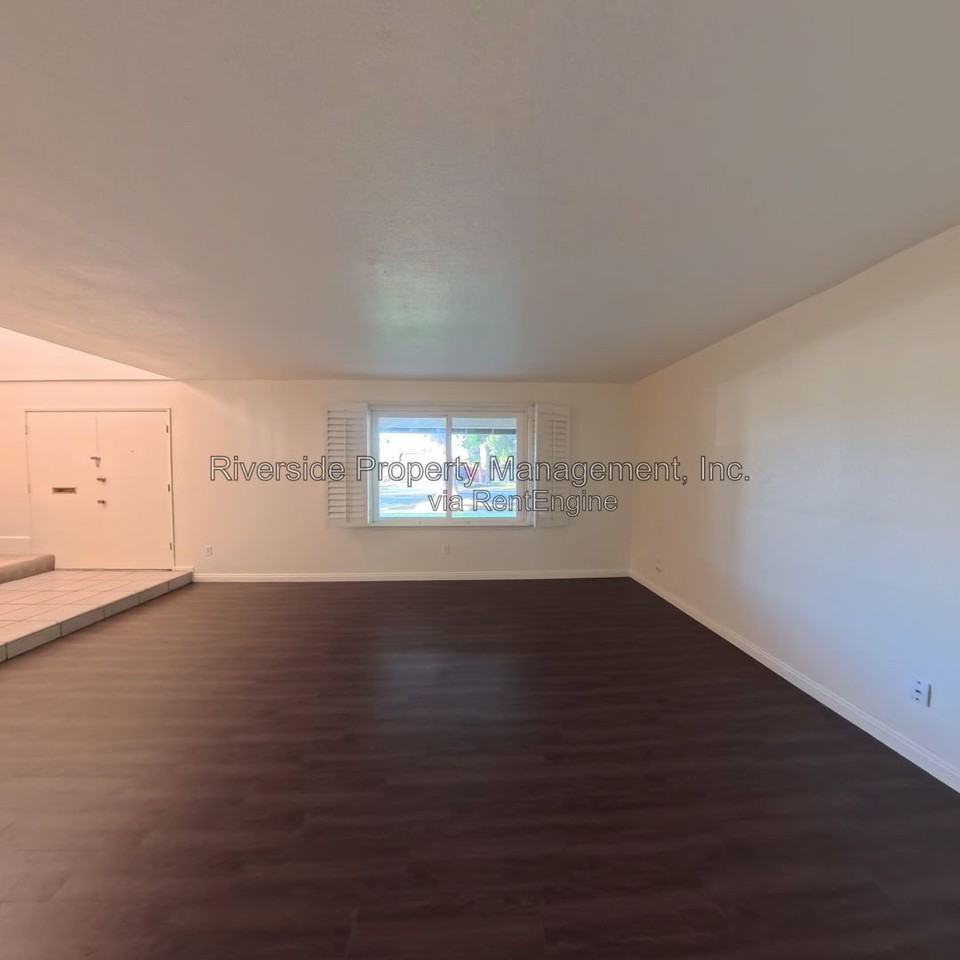 859 Kentwood Dr - Photo 6 of 45