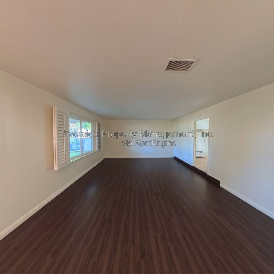 859 Kentwood Dr - Photo 7 of 45