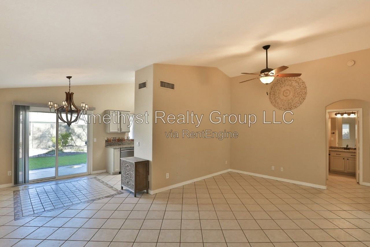 3522 W Via Del Sol Dr - Photo 4 of 26