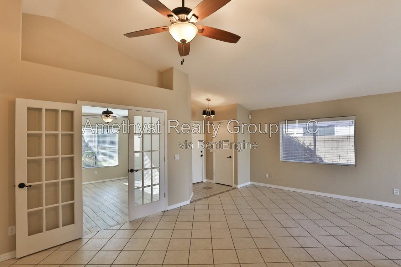 3522 W Via Del Sol Dr - Photo 5 of 26