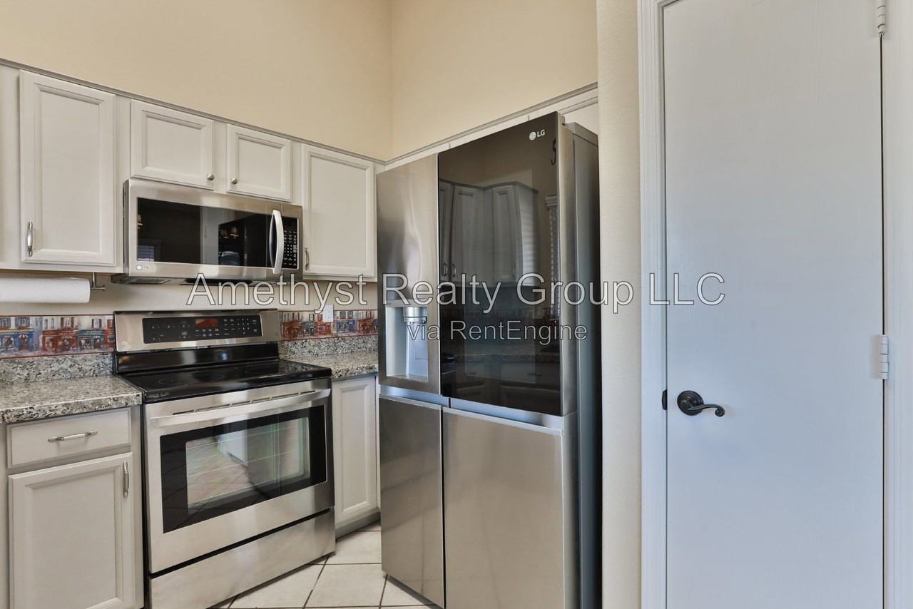 3522 W Via Del Sol Dr - Photo 7 of 26
