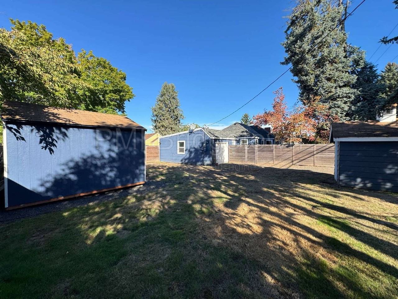 2385 Se Imlay Ave - Photo 4 of 30
