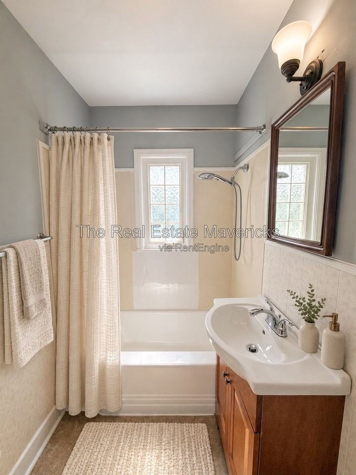 813 Park City Rd - Photo 5 of 27