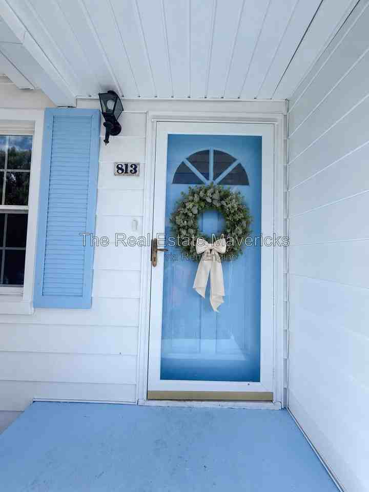 813 Park City Rd - Photo 7 of 27