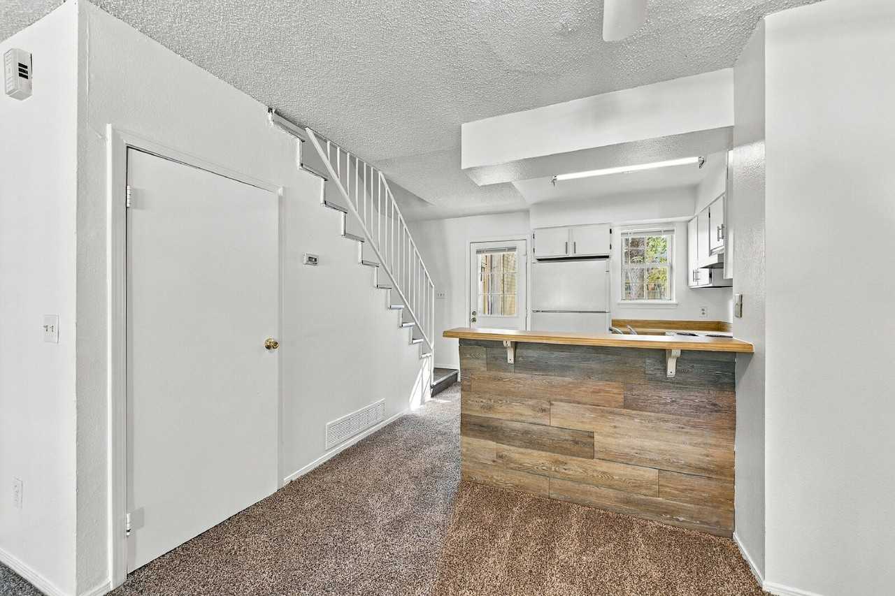 1601 S Idalia Cir #E - Photo 6 of 28