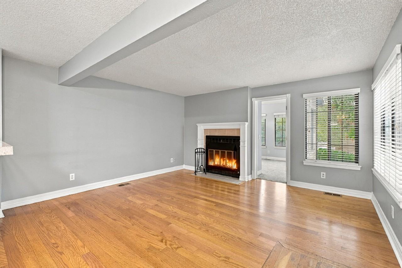 4822 E Kentucky Ave #D - Photo 6 of 29