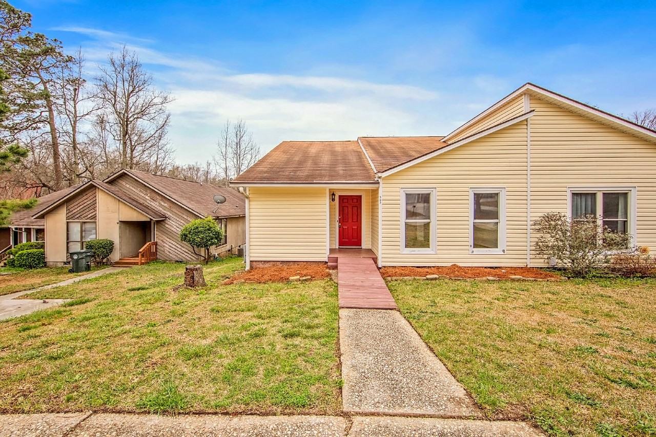 502 Toxaway Ct - Photo 2 of 31