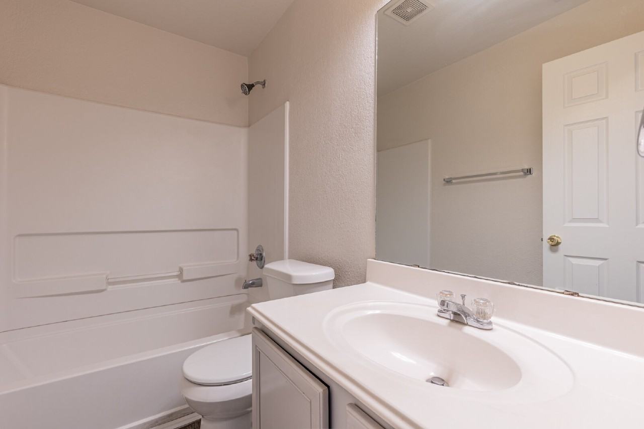 7623 Bismarck Lk - Photo 6 of 32