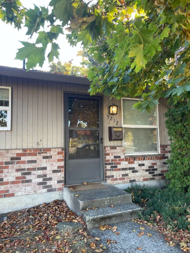 5212 Ne Hassalo St - Photo 2 of 12