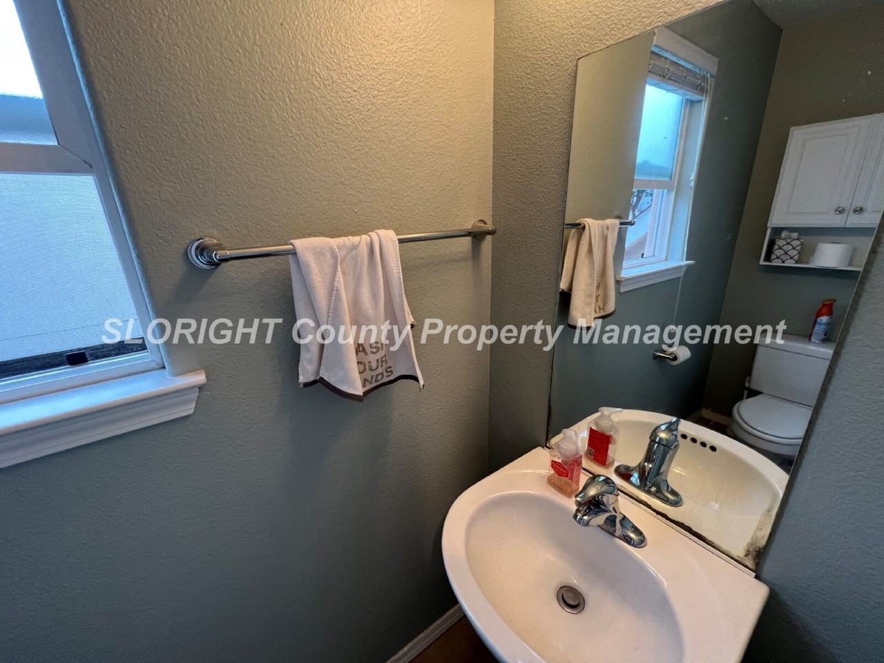 1144 Walnut St - Photo 6 of 26