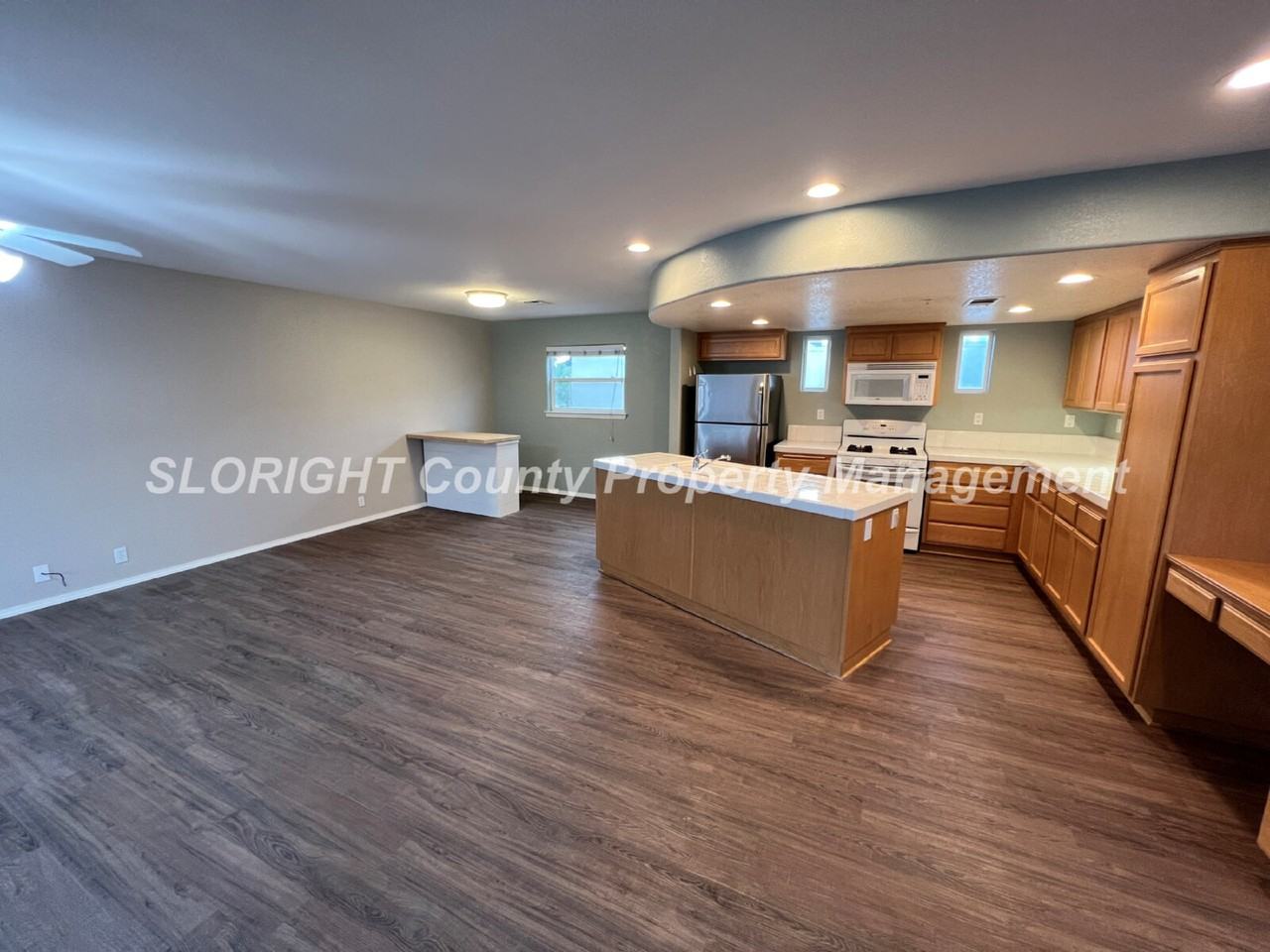 1144 Walnut St - Photo 7 of 26