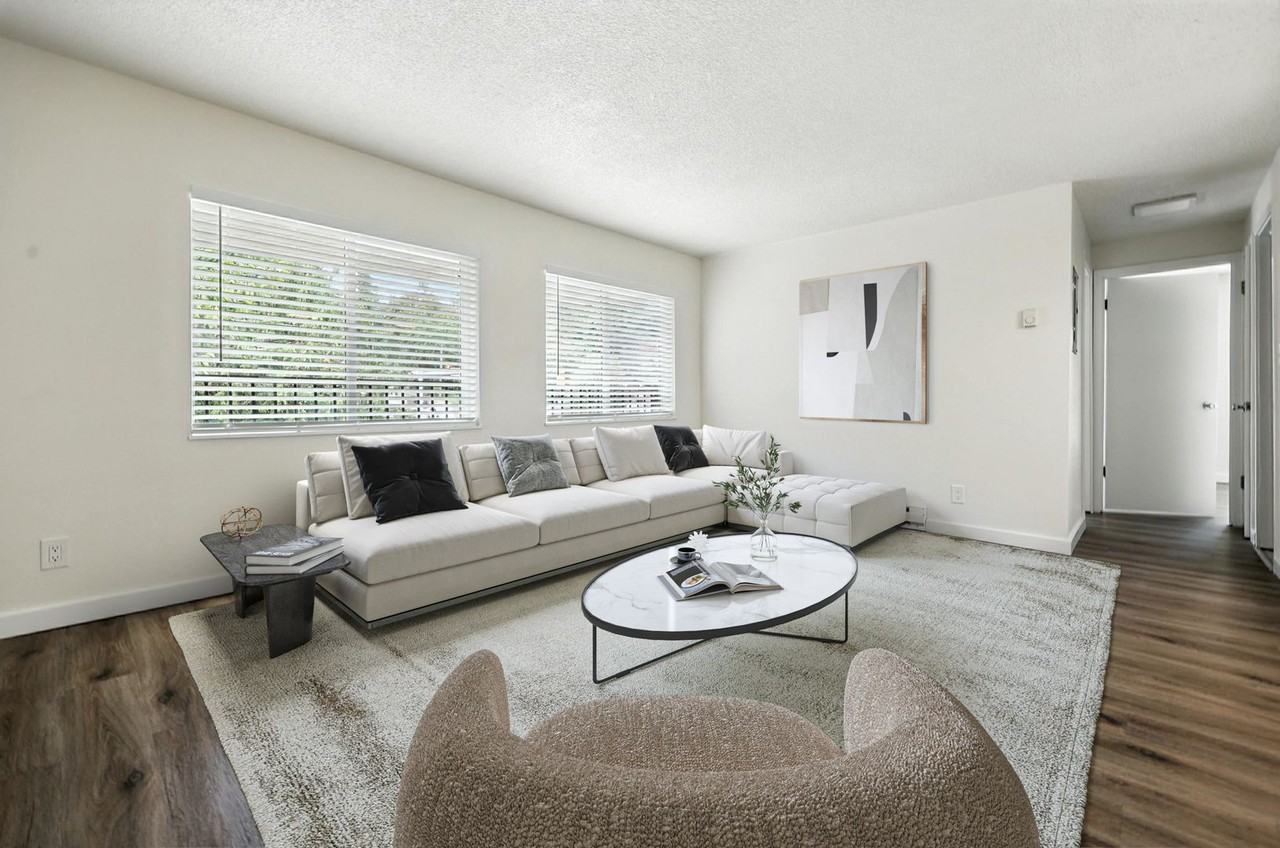 Nacelle Apartments - Photo 3 of 11