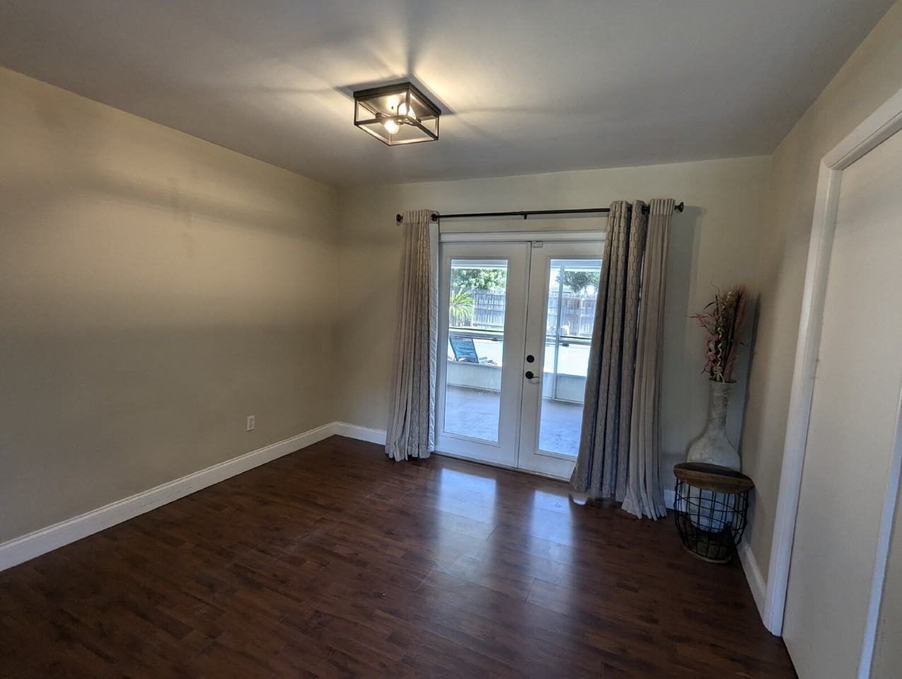 117 Graham Rd - Photo 6 of 33