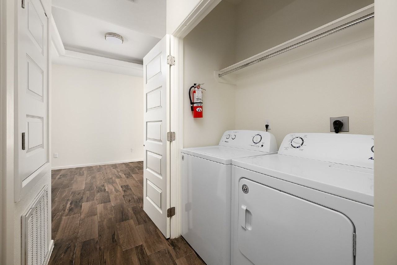511 Downing Ave #1 - Photo 7 of 14